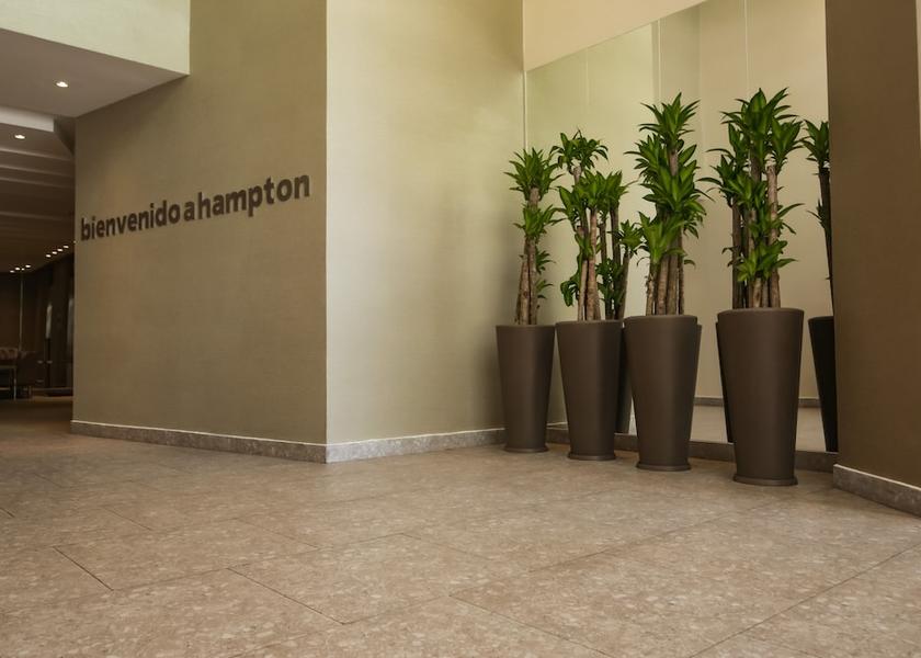 Bolivar Cartagena Interior Entrance