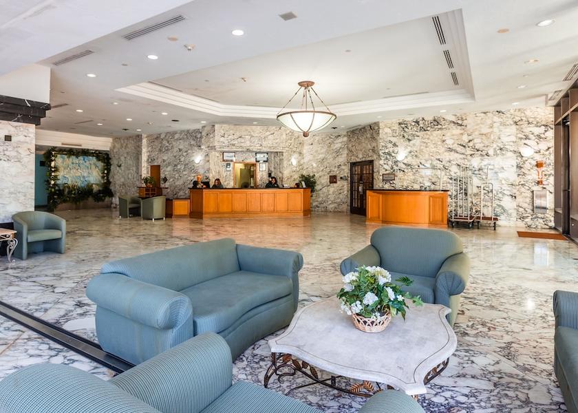  Tamuning Lobby