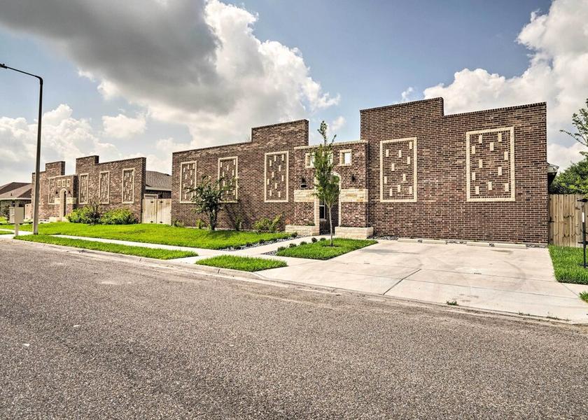 Texas Edinburg Interior Entrance