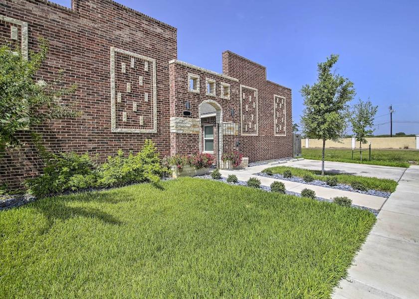 Texas Edinburg Interior Entrance