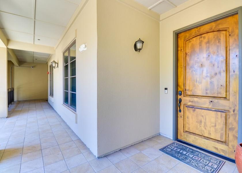 Texas Lakeway Interior Entrance