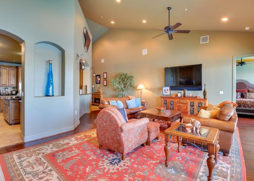 Texas Lakeway Interior Entrance