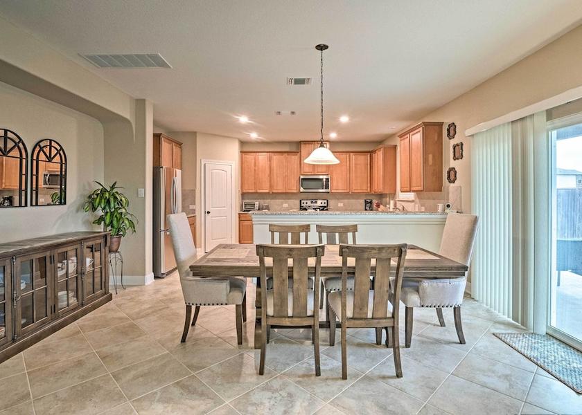 Texas Manor Interior Entrance