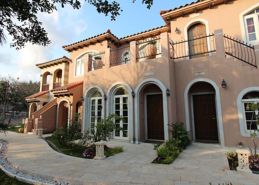 Pingtung County Hengchun Facade