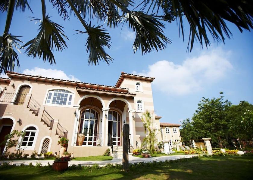 Pingtung County Hengchun Facade