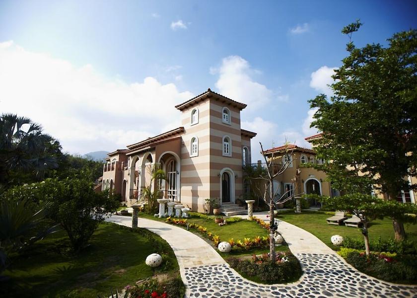 Pingtung County Hengchun Facade