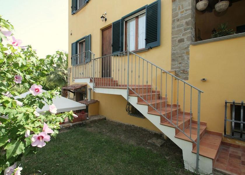 Campania Castellabate Exterior Detail