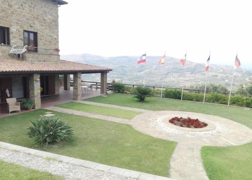 Campania Castellabate Entrance