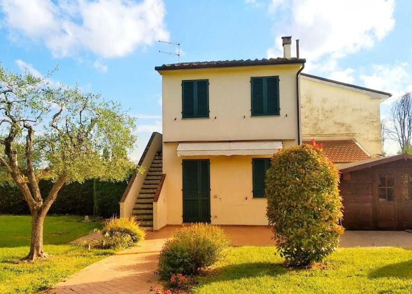 Tuscany San Giuliano Terme Exterior Detail