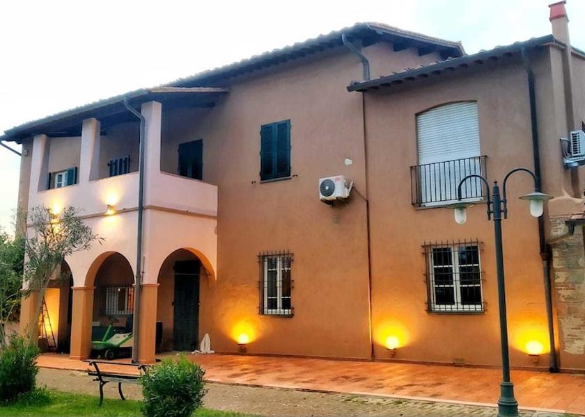 Tuscany San Giuliano Terme Exterior Detail