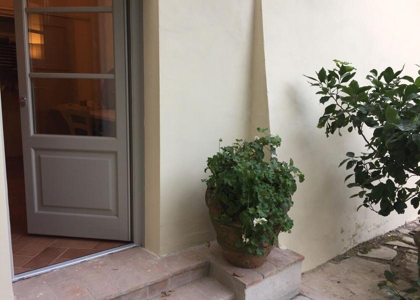 Tuscany San Giuliano Terme Exterior Detail