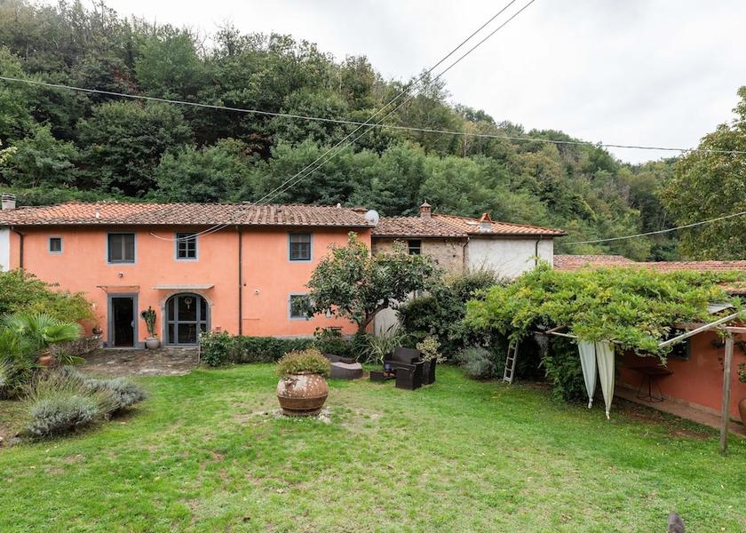 Tuscany San Giuliano Terme Exterior Detail