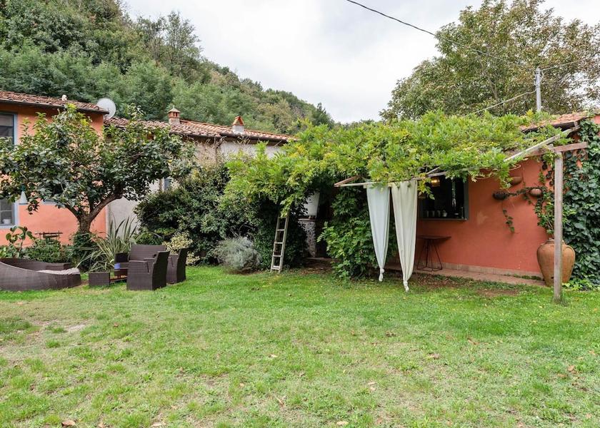 Tuscany San Giuliano Terme Exterior Detail