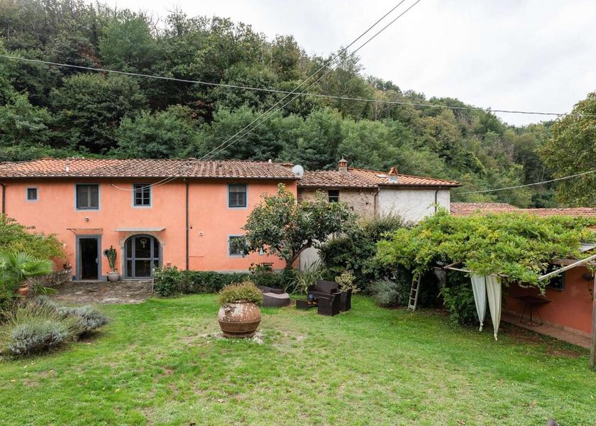 Tuscany San Giuliano Terme Exterior Detail