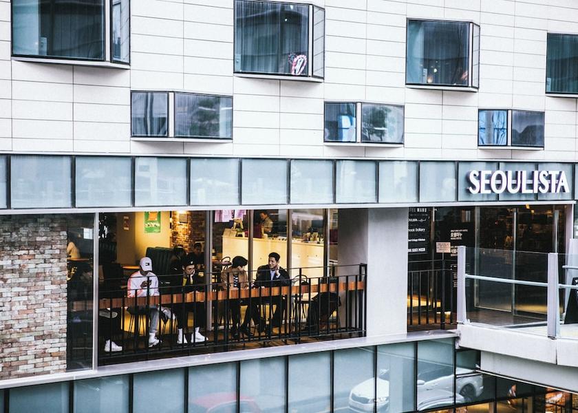  Seoul Exterior detail
