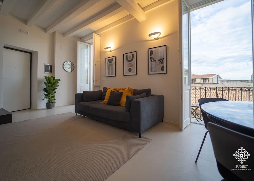 Sicily Syracuse Living Area
