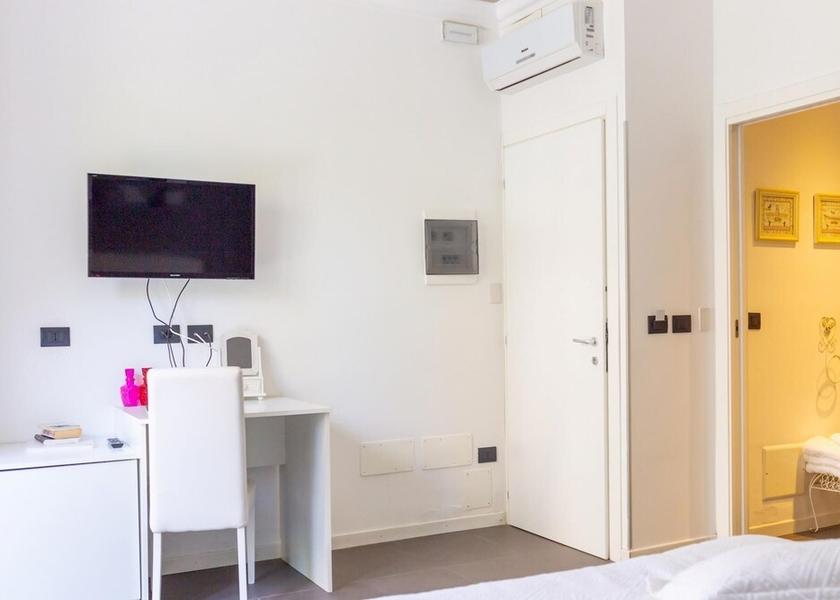 Sicily Syracuse Room