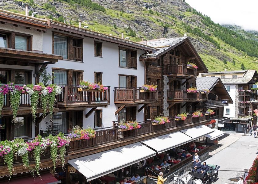 Valais Zermatt Front of property