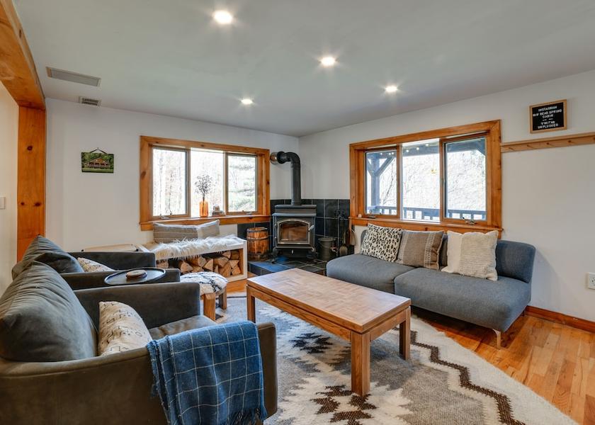 Kentucky Walton Interior Entrance