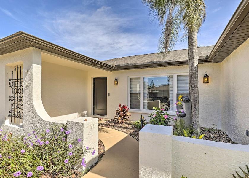 Florida Holiday Interior Entrance