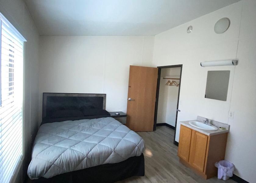 Alabama Gardendale Room