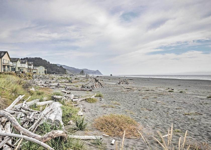 Oregon Gold Beach Interior Entrance