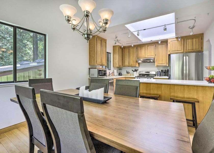 California Guerneville Interior Entrance