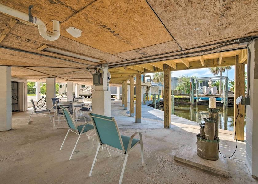 Florida Homosassa Interior Entrance