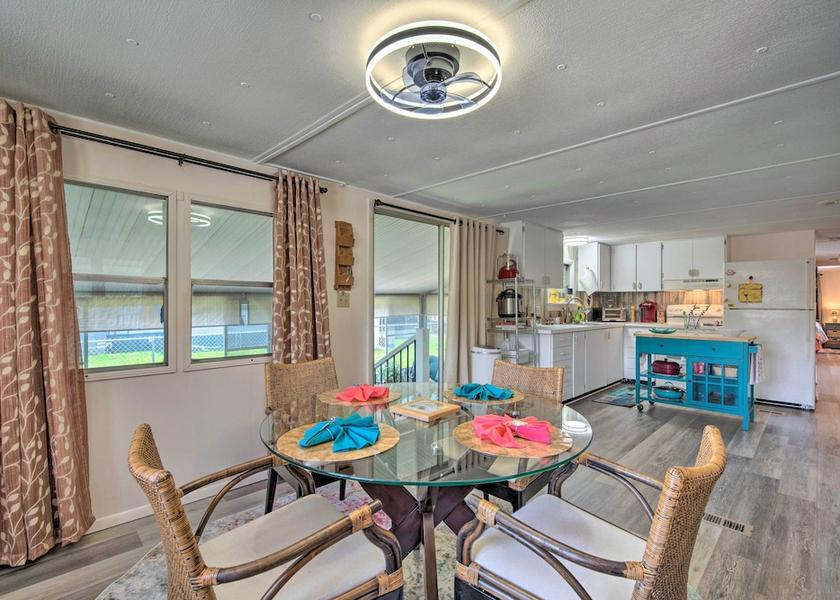 Florida Homosassa Interior Entrance