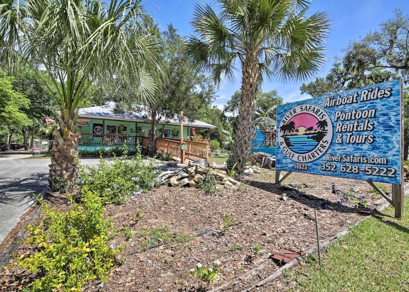 Florida Homosassa Interior Entrance