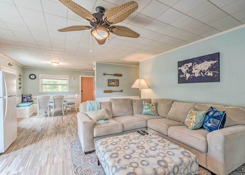 Florida Homosassa Interior Entrance