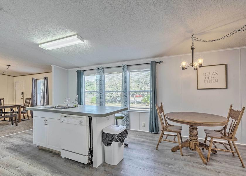 Florida Homosassa Interior Entrance