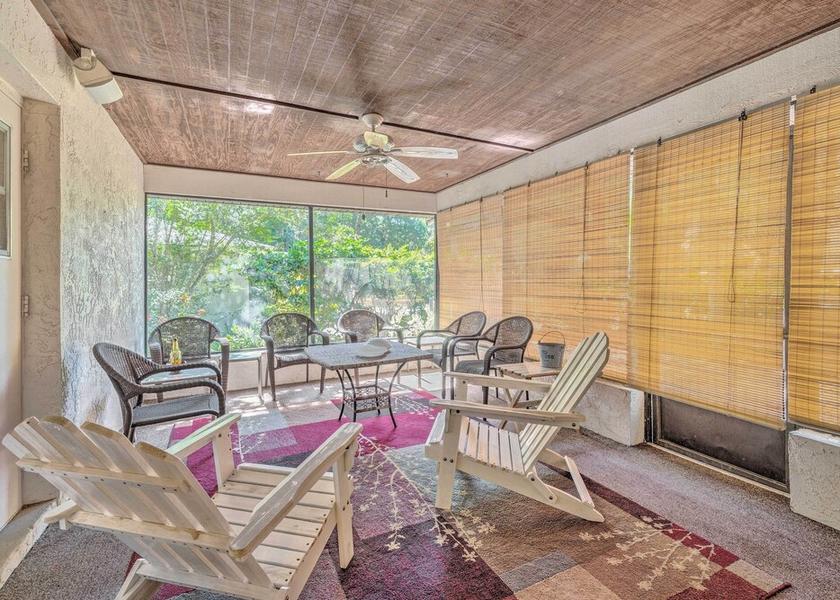 Florida Homosassa Interior Entrance