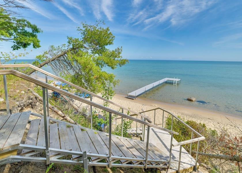 Michigan Cheboygan Interior Entrance