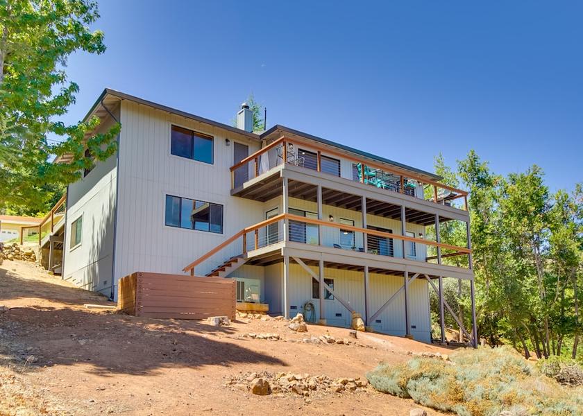 California Kelseyville Interior Entrance