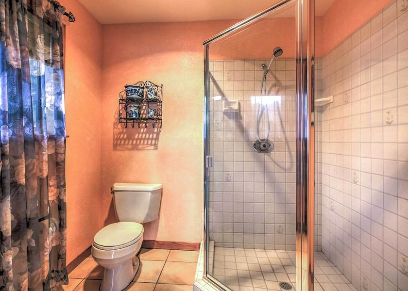 California Kelseyville Interior Entrance