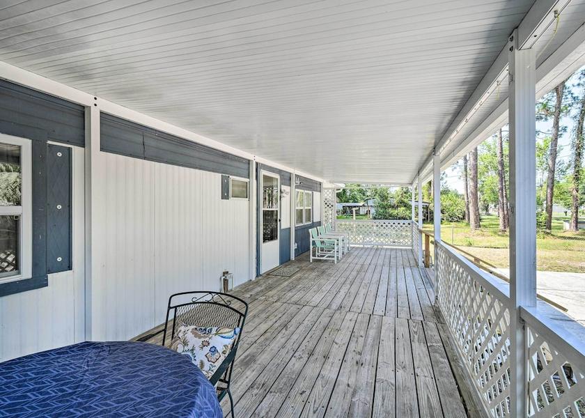 Florida Satsuma Interior Entrance