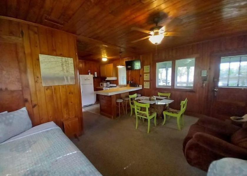 Florida Satsuma Living Area