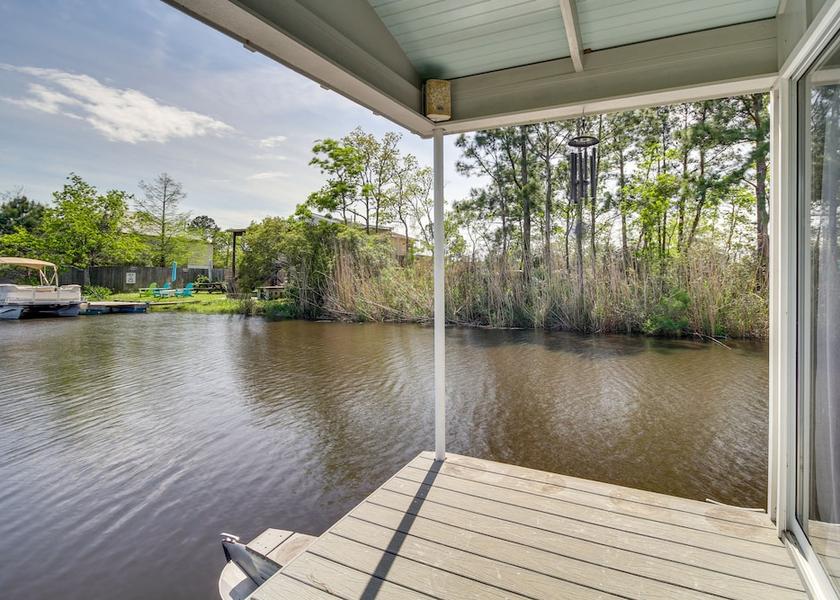 Mississippi Bay St Louis Interior Entrance