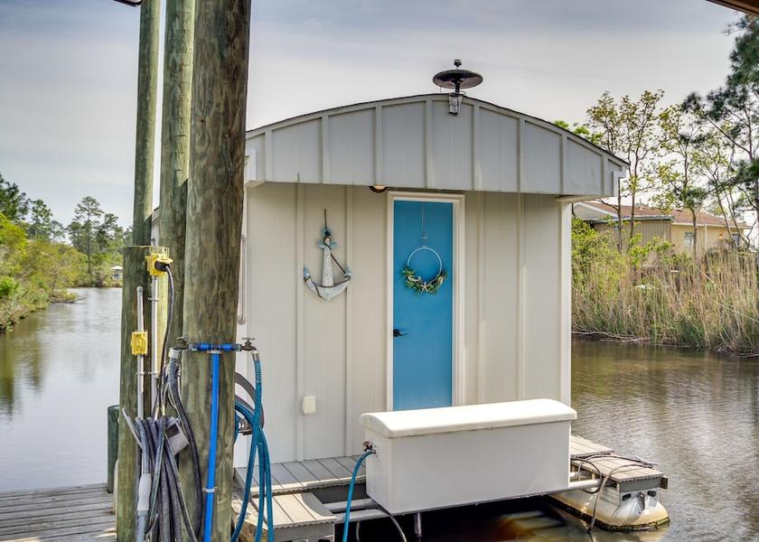 Mississippi Bay St Louis Interior Entrance