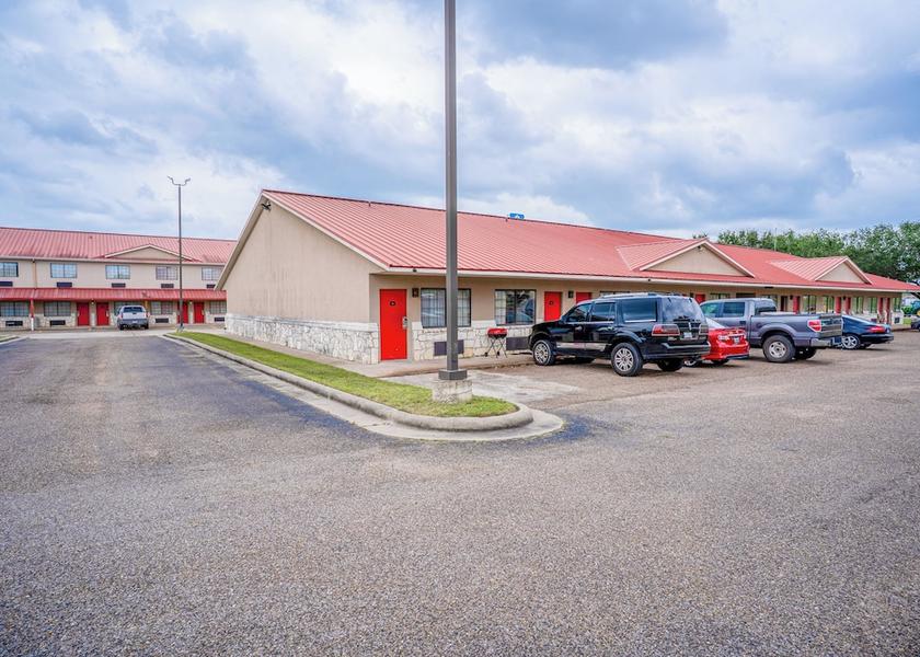 Texas Beeville Parking