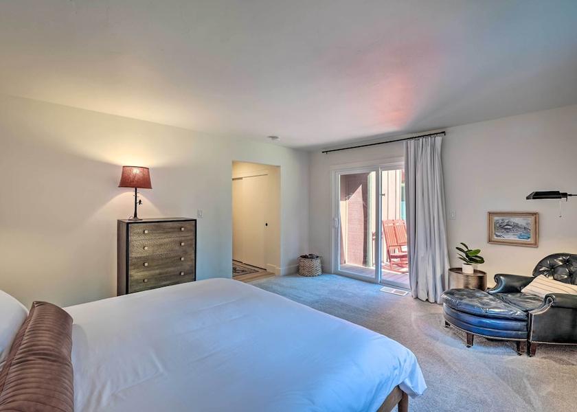 California Nevada City Interior Entrance