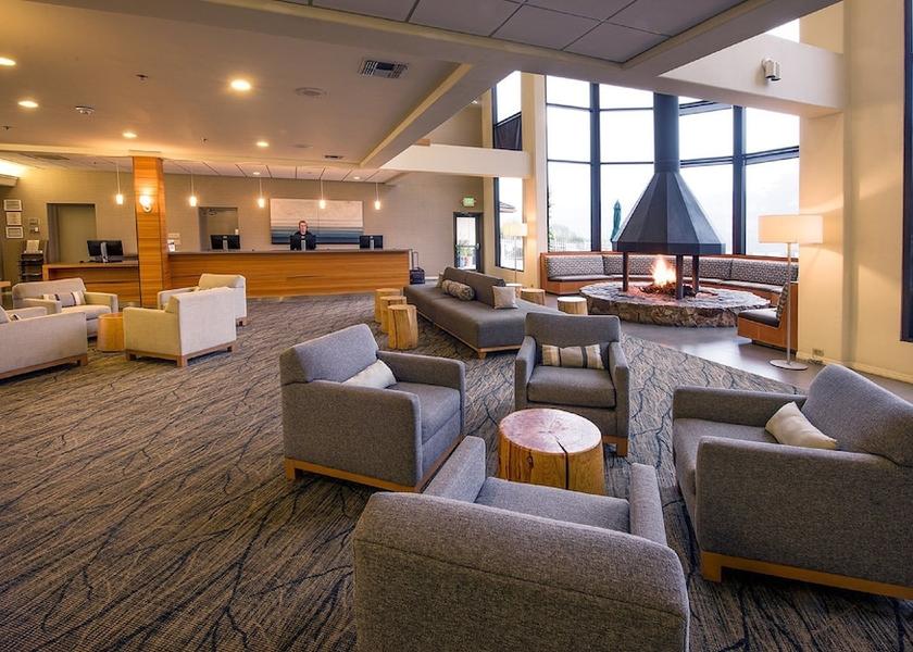 California Aptos Lobby