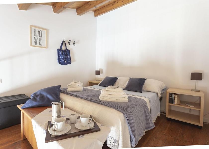 Sicily Syracuse Room