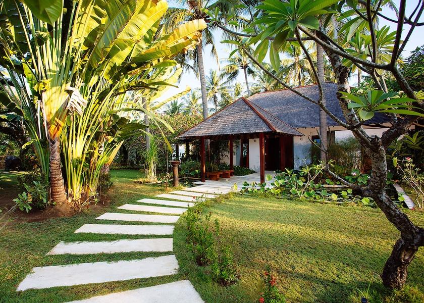  Tanjung Exterior Detail
