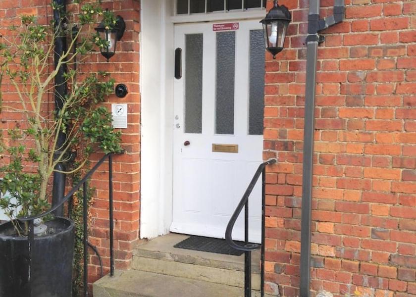 England Thatcham Exterior Detail