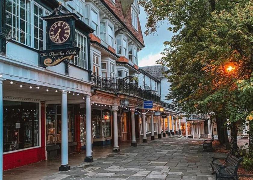 England Royal Tunbridge Wells Exterior Detail