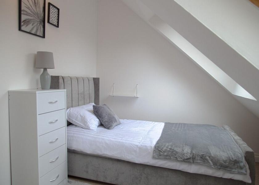 England Keighley Room