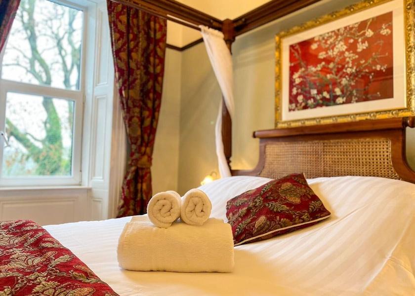 England Keighley Room