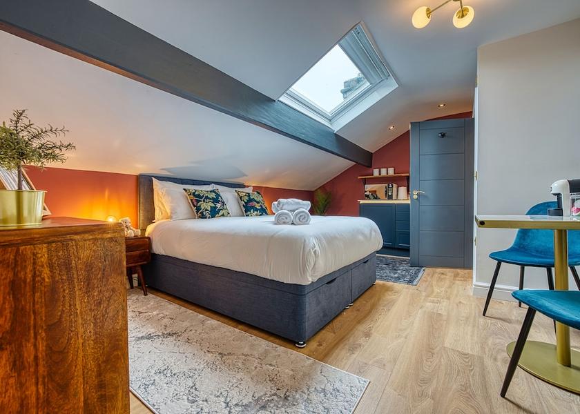 England Keighley Room